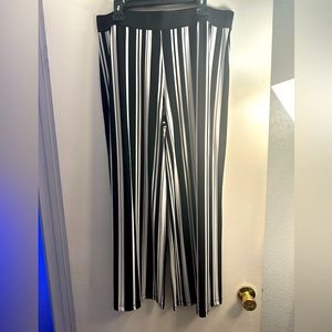 Women’s wide leg dress pants XL